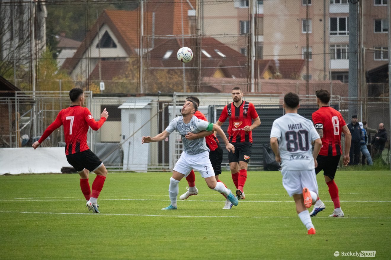 &bullet;  Fotó: Borbély Fanni
