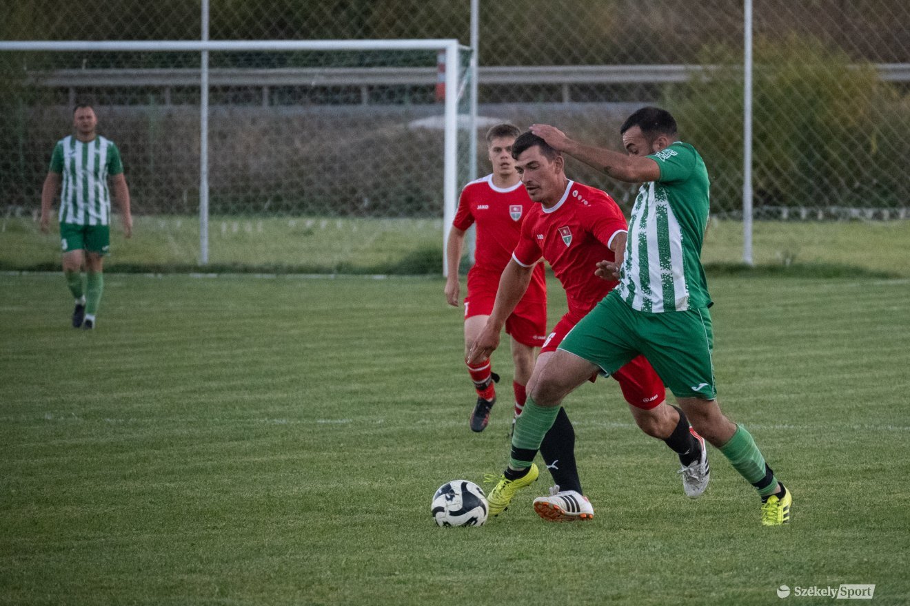&bullet;  Fotó: Borbély Fanni