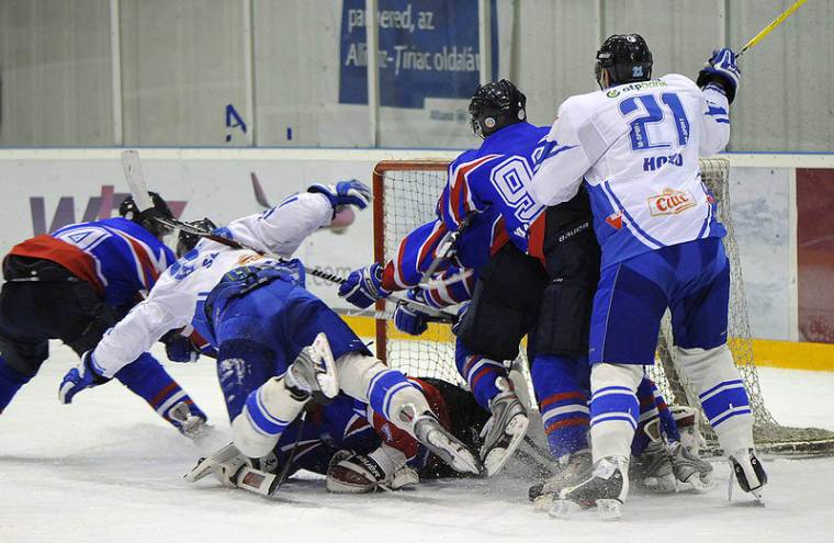 Hat gólt lőtt a Steauának a Sportklub