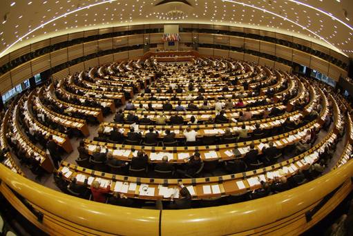 Megszavazta az Európai Parlament az új Európai Bizottságot