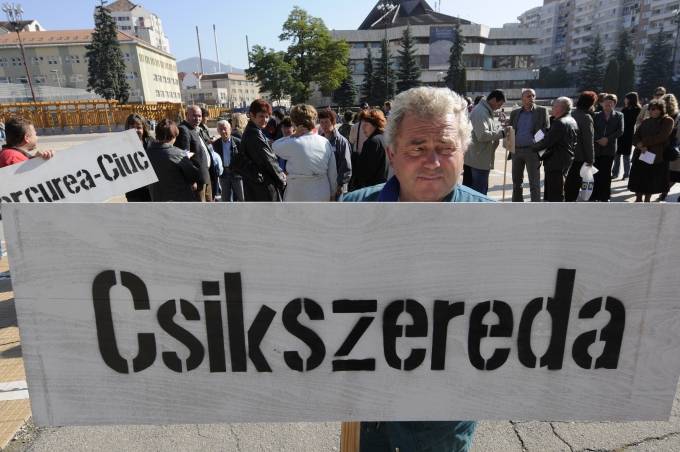 Nehezményezik a szakszervezetek a kisebb béremelést