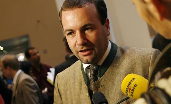 Annyira zavarja Manfred Webert Erdogan győzelme, hogy végleg félretenné a török EU-csatlakozás ügyét