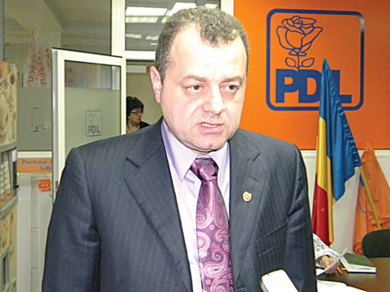 Bűnvádi eljárást indítottak Mircea Banias PDL-s szenátor ellen