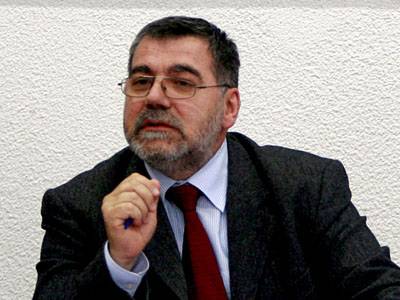 Nem csökkenhet a fizetés az egységes bérezési törvény érvénybelépésével