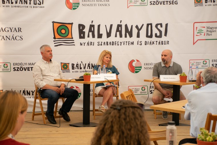Tusványos: nem csak érzelmi kérdés magyar állampolgárnak lenni