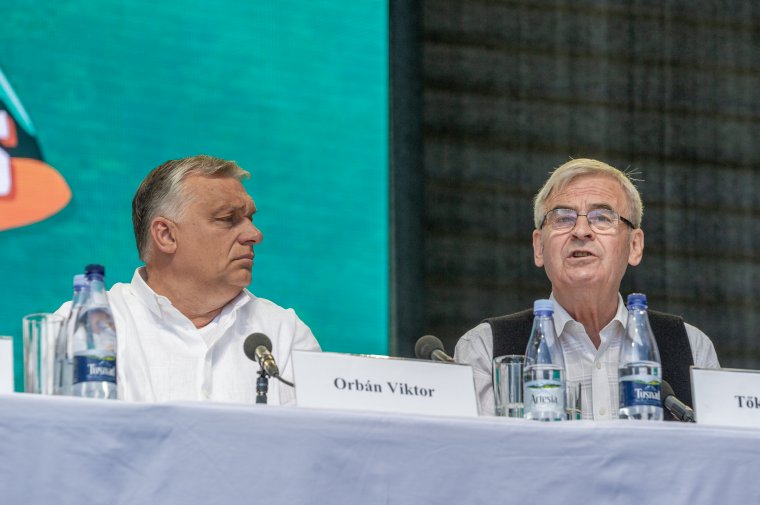 Tőkés László Tusványoson: a kisebbségi törvény elfogadása több mint százéves adóssága Romániának