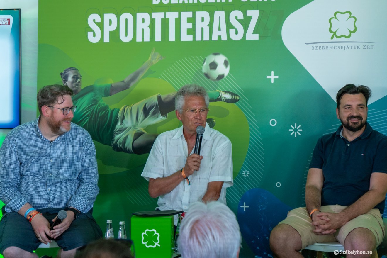 Bölöni a Buzánszky Sportterasz vendégeként Szöllősi Györggyel (balra) és Kollarik Tamással •  Fotó: Farkas Tamás