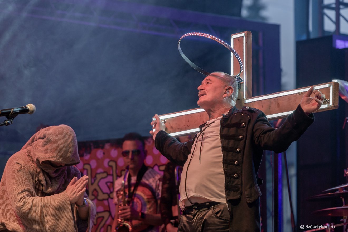 &bullet;  Fotó: Pinti Attila