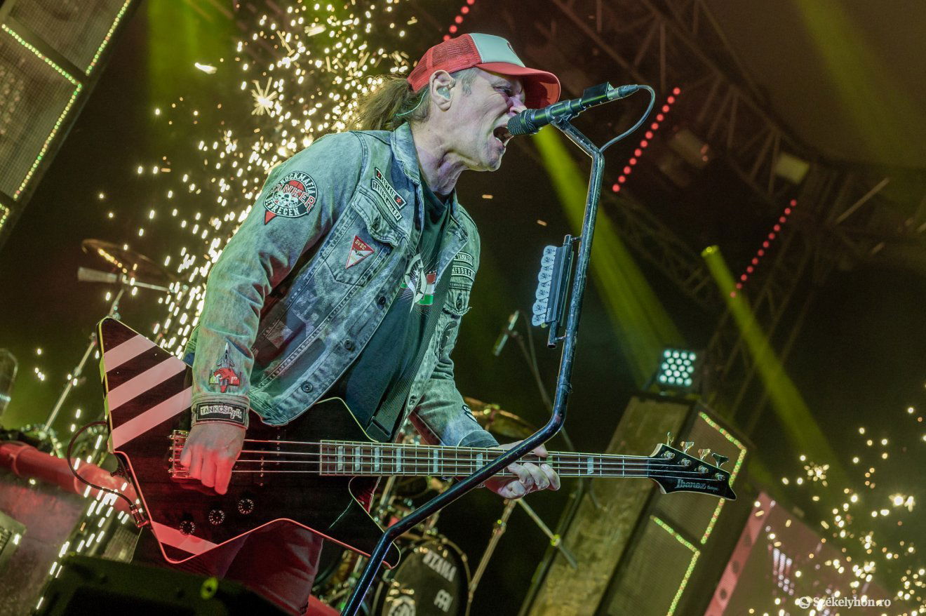 &bullet;  Fotó: Pinti Attila