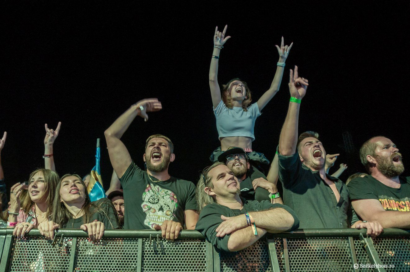 &bullet;  Fotó: Pinti Attila