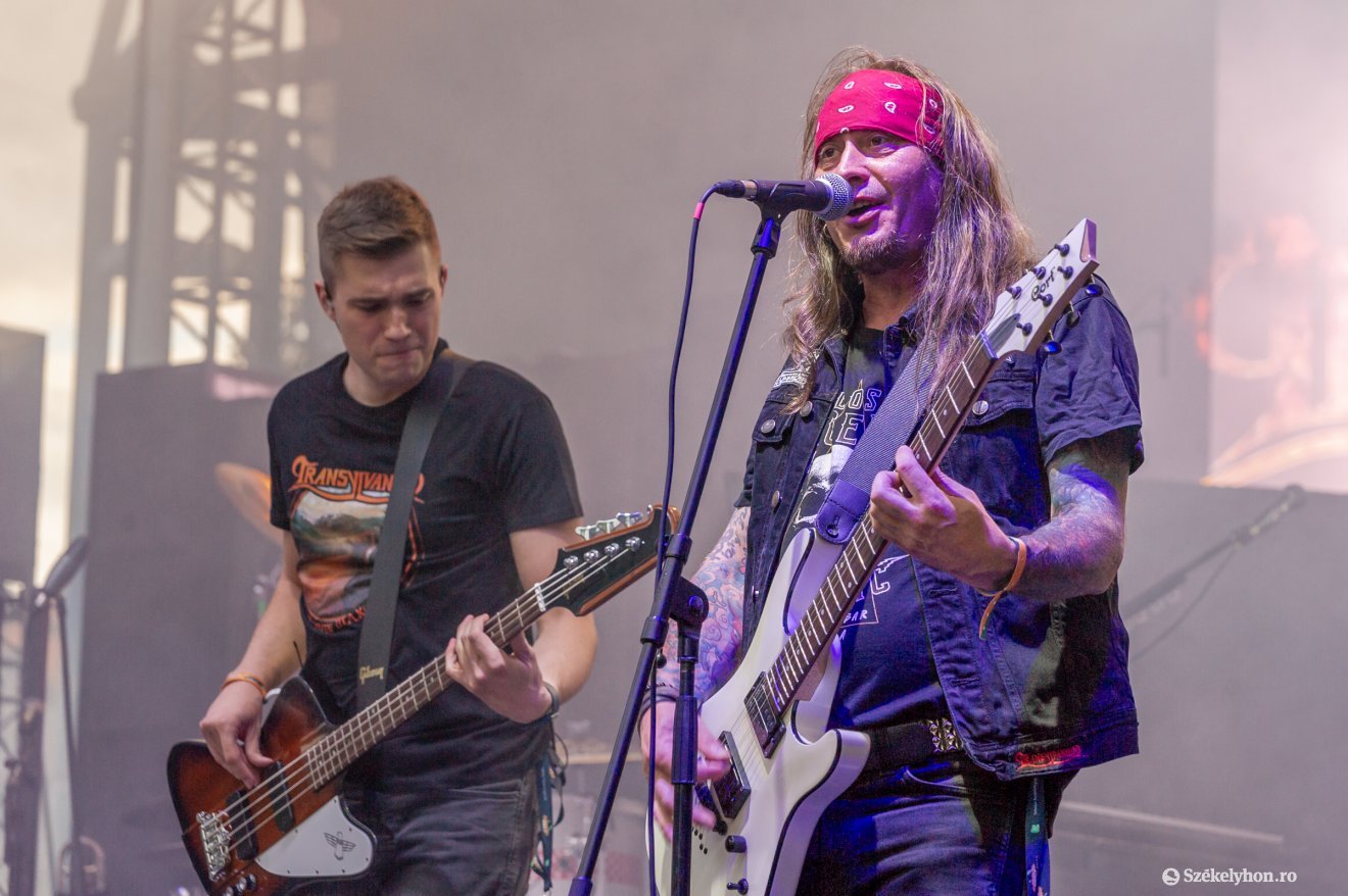 &bullet;  Fotó: Pinti Attila