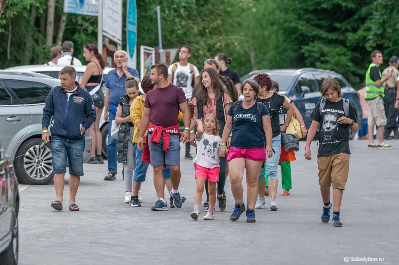 &bullet;  Fotó: Pinti Attila