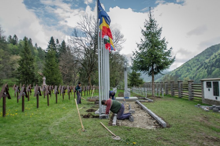 Tiltakozik a Magyar Unitárius Egyház az úzvölgyi katonatemetőben történt kegyeletsértés ellen