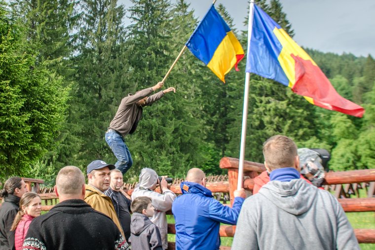 A bíróságon és az ombudsmannál folytatódhat az eljárás az úzvölgyi temetőgyalázás ügyében