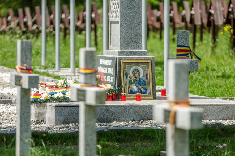 Pattanásig feszült a helyzet az úzvölgyi haditemető ügyében – élőlánccal akadályoznák meg az avatást