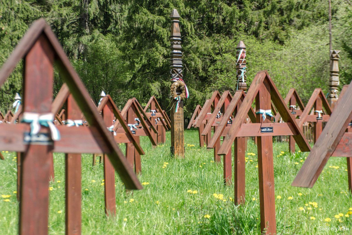 Az úzvölgyihez hasonló magyar haditemető-parcella jöhet létre Aradon (képünk illusztráció) •  Fotó: Pinti Attila