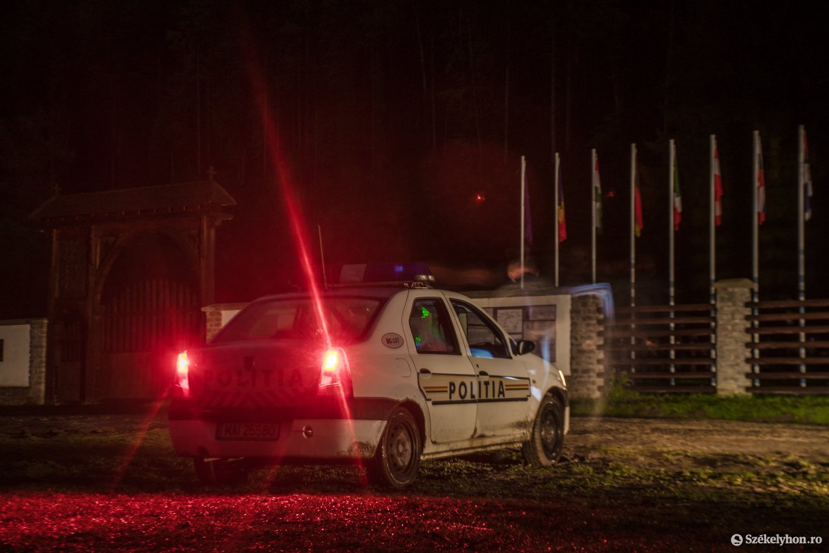 Kihallgatták Csíkszentmárton polgármesterét az úzvölgyi atrocitás ügyében. Ártatlannak vallotta magát •  Fotó: Pinti Attila