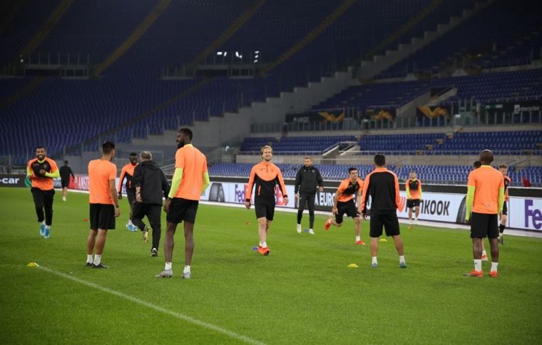További „késlekedéssel” számol a járvány miatt felfüggesztett futballvilág