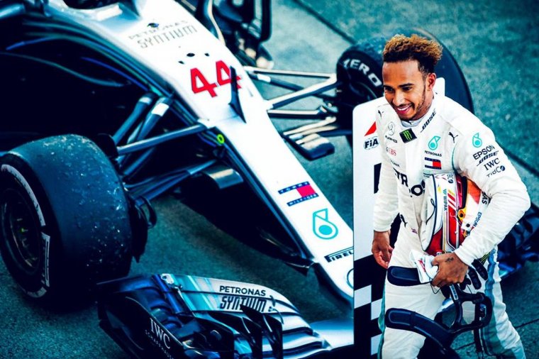 Forma-1: „Hazai” győzelem a Brit Nagydíjon – Hamilton hatodszor nyert Silverstone-ban