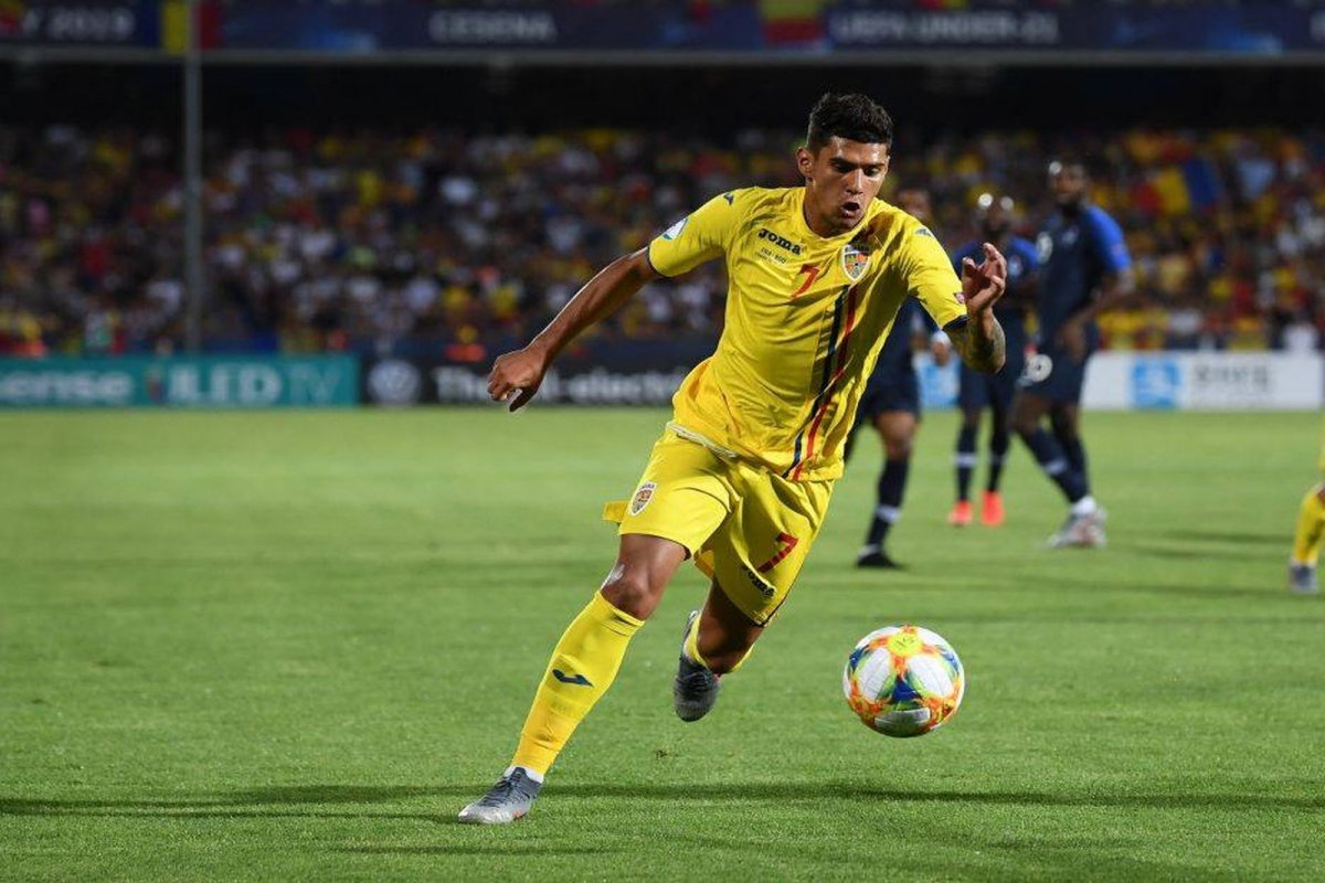 Florinel Coman szépített, majd megvolt a lehetősége az egyenlítésre is •  Fotó: FRF