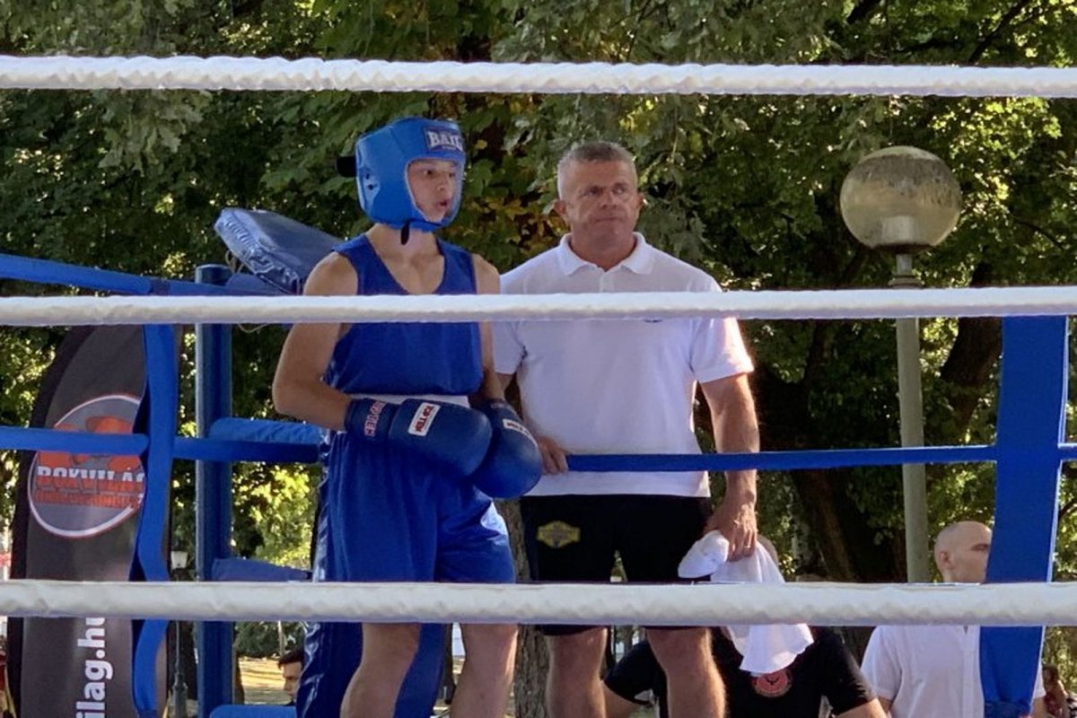 &bullet;  Fotó: Facebook/Madárfészek-Godako Ökölvívó Akadémia