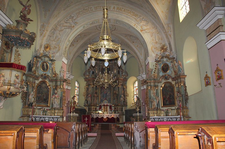 A templombelső teljesen megújult az elmúlt években •  Fotó: Demján László