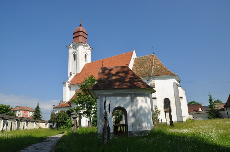 A gyergyói örmény katolikus barokk temploma 1730–1734 között épült •  Fotó: Demján László