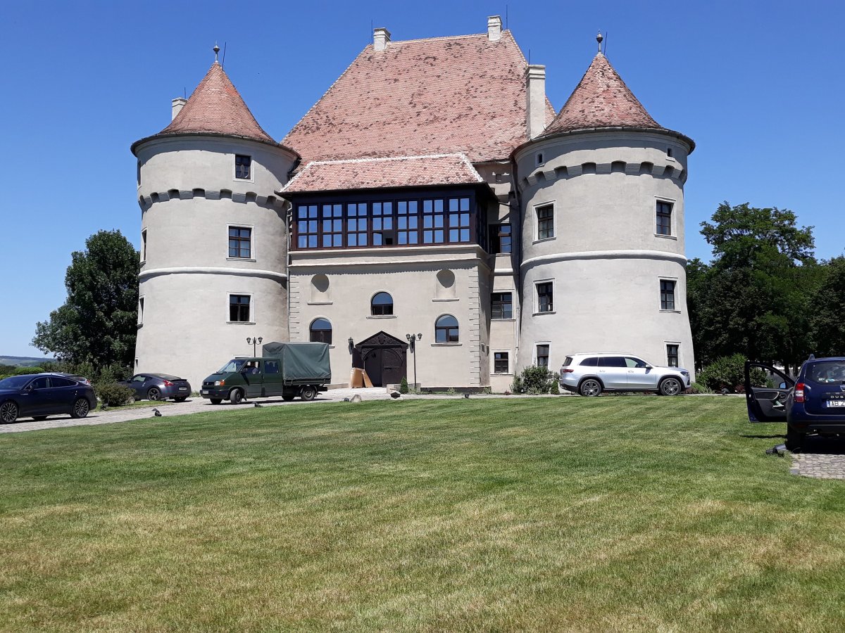 Tulajdonosváltás. A Bethlenek, a Hallerek és a Necşulescuk kastélya •  Fotó: Szucher Ervin