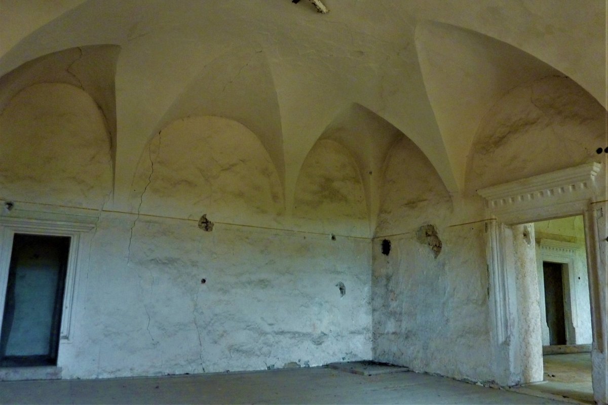 A kastély egyik belső terme &bullet;  Fotó: Demján László