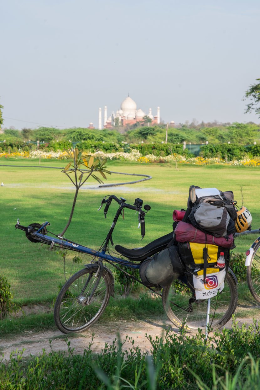 Indiai csendélet a 13 ezer kilométert lefutott magyar biciklivel &bullet;  Fotó: Zichó Viktor személyes archívuma