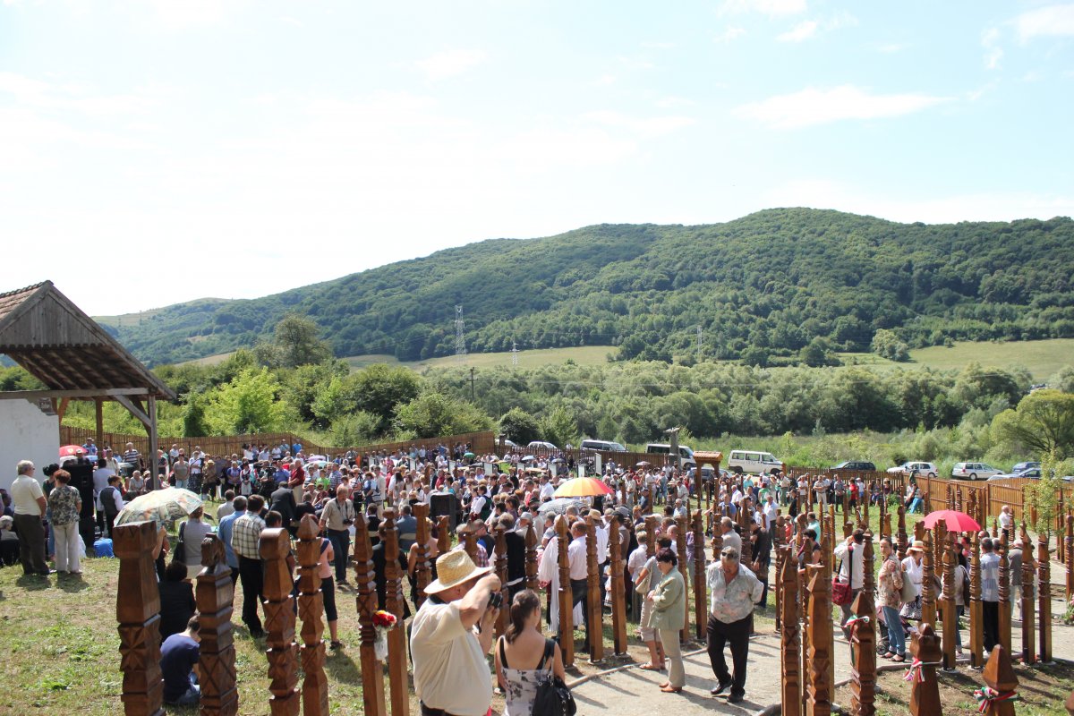 Falutalálkozó és kopjafafalu-avatás 2015-ben a bözödújfalusi emlékparkban &bullet;  Fotó: Jakab Mónika