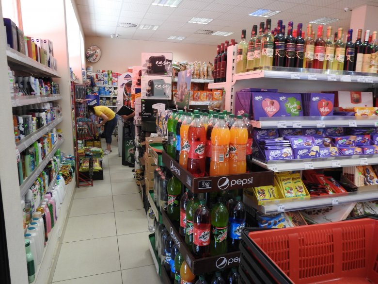 A kiskereskedelmi felhozatal sokban hsonlít a szupermarketek választékára •  Fotó: Makkay József