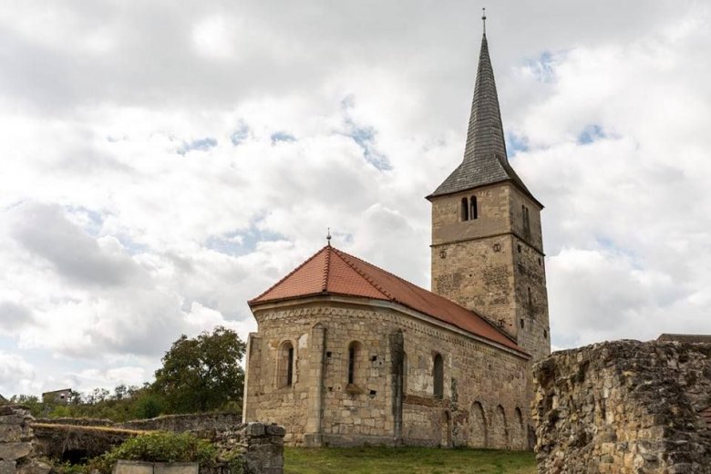 Boroskrakkó román stílusú építménye a templomút legértékesebb helyszíne lehetne •  Fotó: Facebook/Teleki László Alapítvány