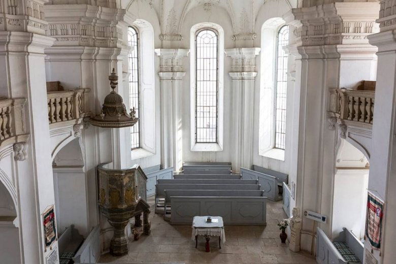 Magyarigen templomában ritka módon érhető tetten a barokk és a klasszicizmus közötti átmenet •  Fotó: Facebook/Teleki László Alapítvány