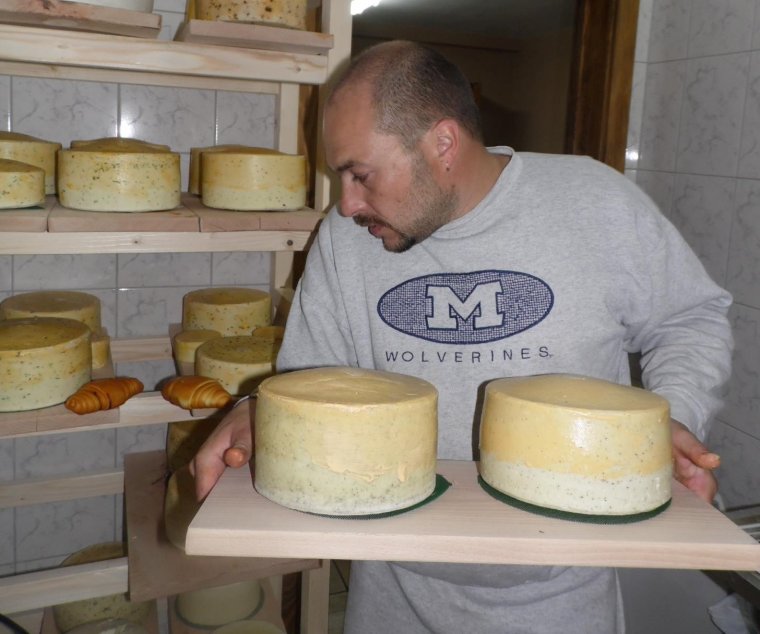 Kecsketej és mangalicahús ökofarmról – a hegyközújlaki biotermelőknek már kialakult a vásárlói körük