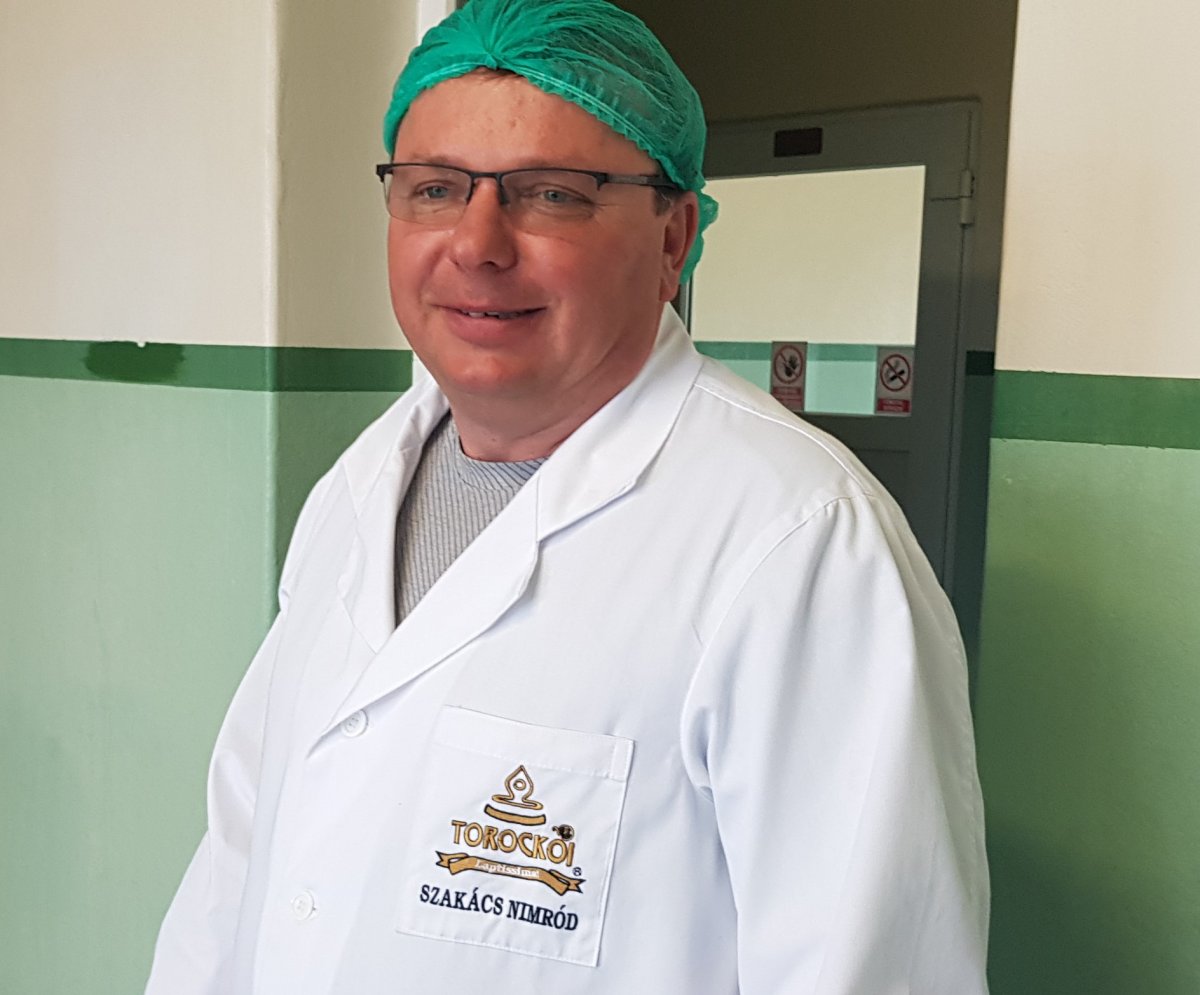 Szakács Nimród cégtulajdonos, az érlelt sajtok szakembere &bullet;  Fotó: Makkay József