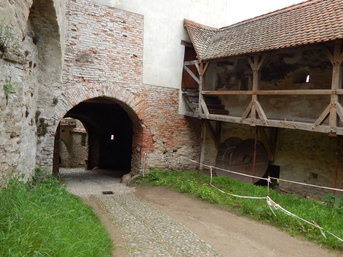 Részlet a belső udvarból &bullet;  Fotó: Demján László