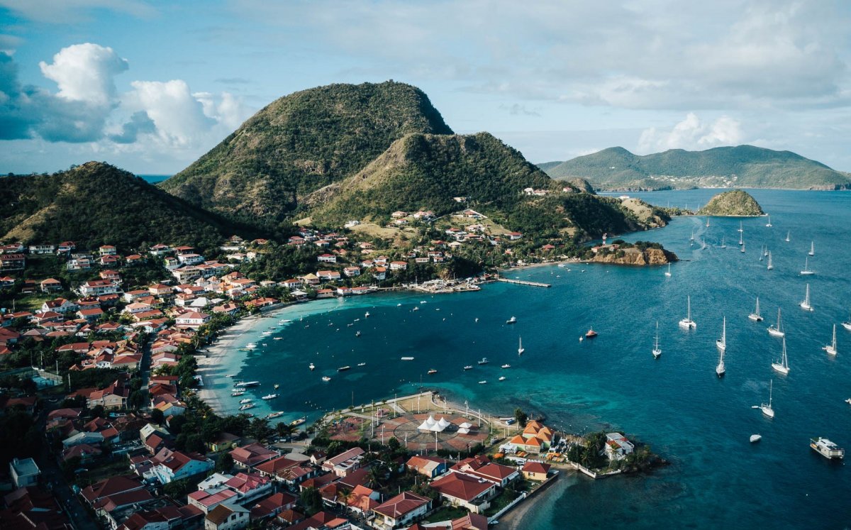 Basse Tere a Karib-térségben fekvő Guadeloupe francia tartomány festői szépségű fővárosa &bullet;  Fotó: lovelivetravel.fr