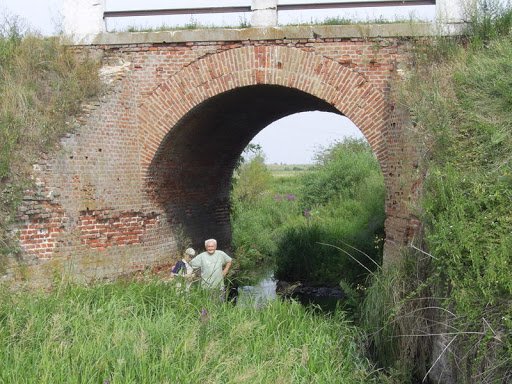 A patinás régiségű téglaépítményt a román hatóságok nem újították fel, hanem szétverték • Fotó: Sütő Éva