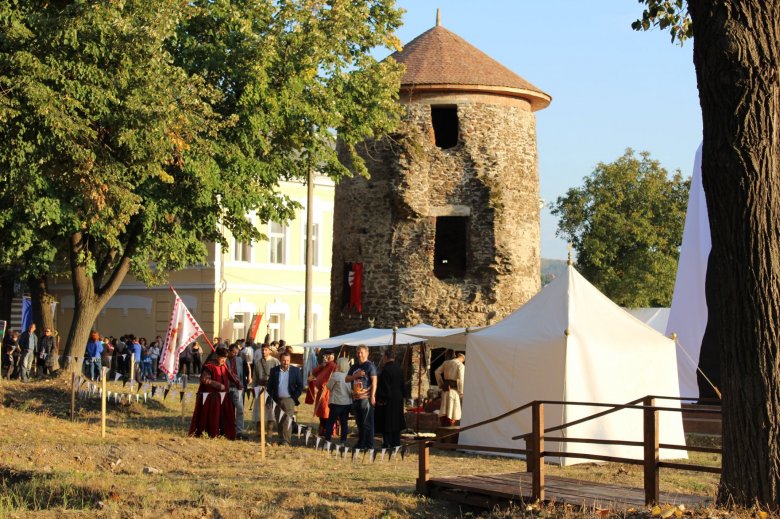 A Báthory Fesztivál jelentős és sokak által várt eseménye a minden évben megrendezett várjátékok •  Fotó: Szilágysági Szó