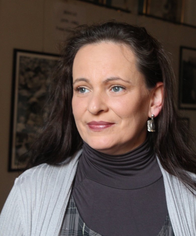 Kali Andrea 1997-től erősíti a kolozsvári társulatot, a színházat és kollégáit második családjának tartja •  Fotó: Horváth László