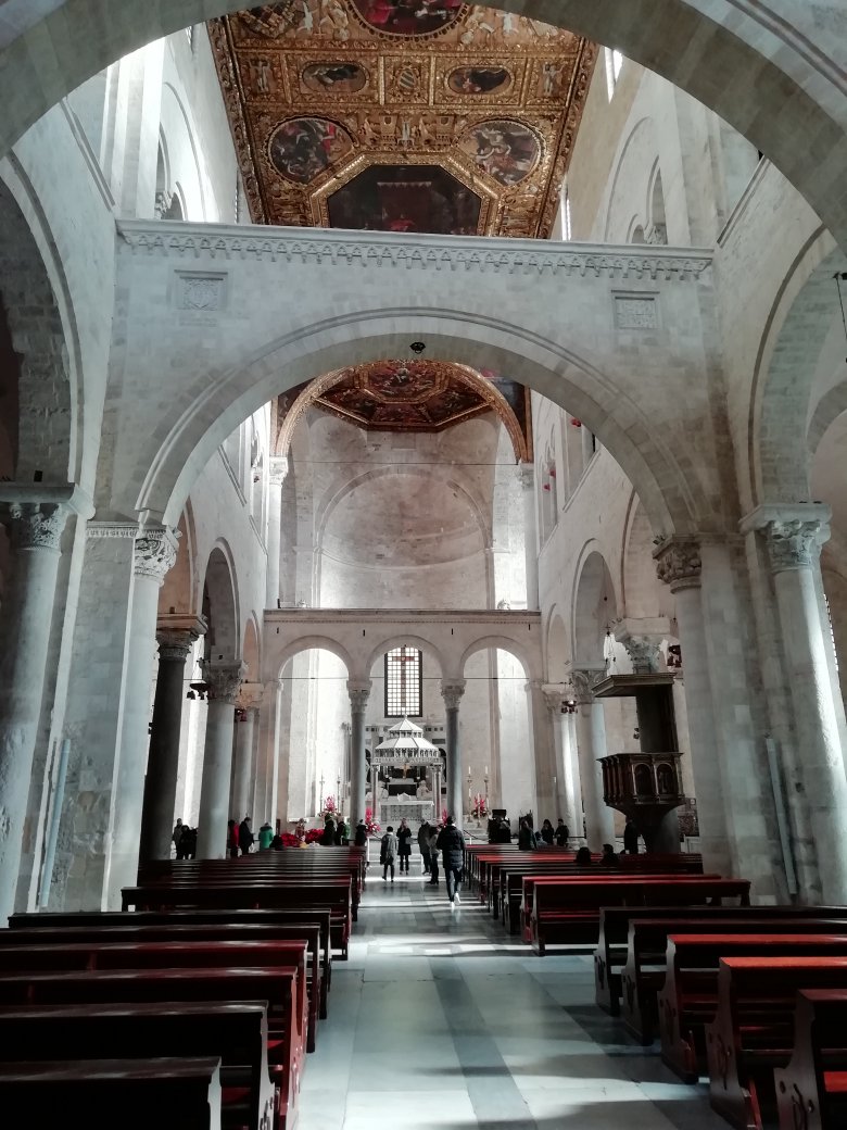A San Nicola-bazilika Szent Miklós ereklyéinek megőrzése céljából épült •  Fotó: Somogyi Botond