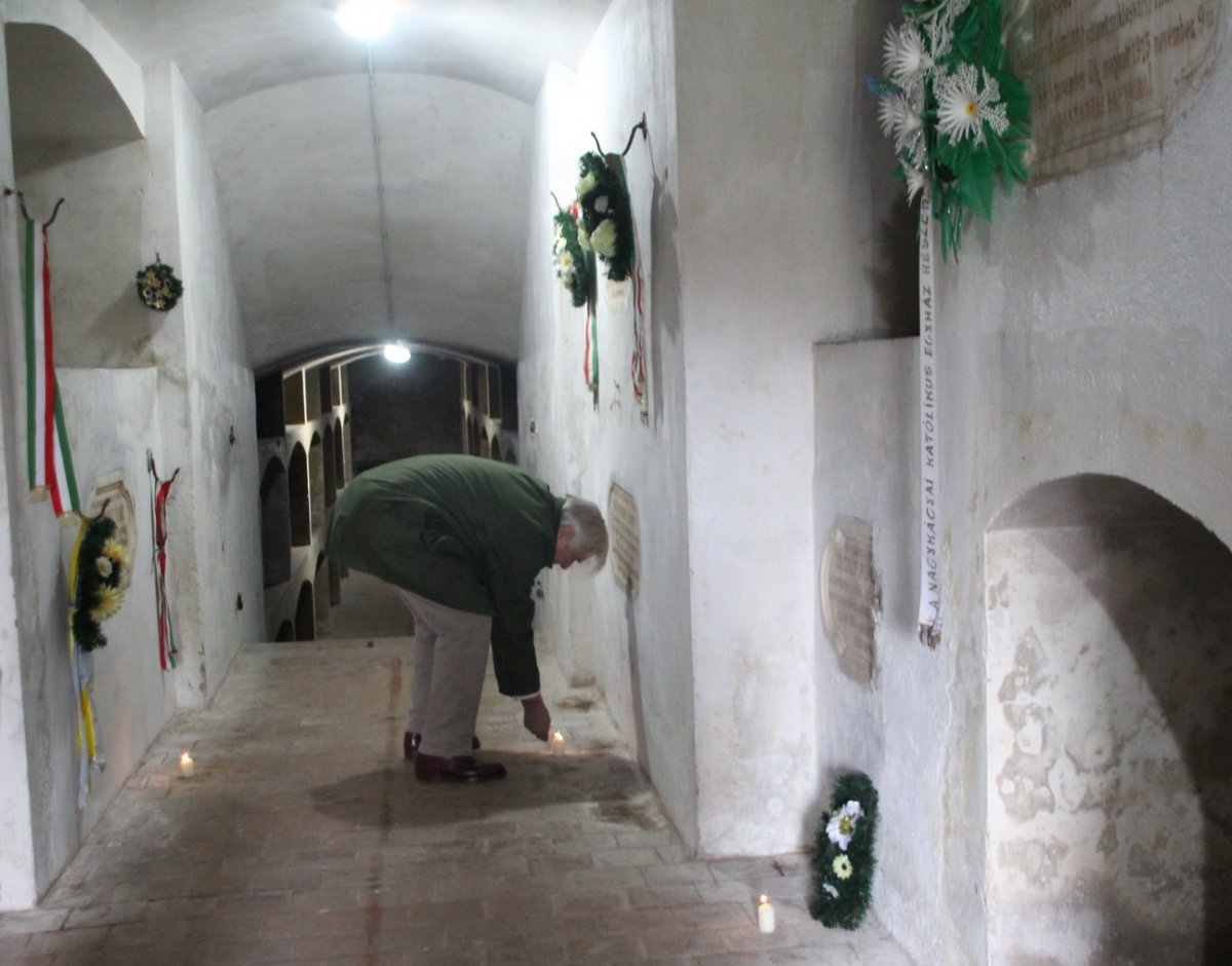 Ahol az arisztokrata ősök örök álmukat alusszák &bullet;  Fotó: Sütő Éva