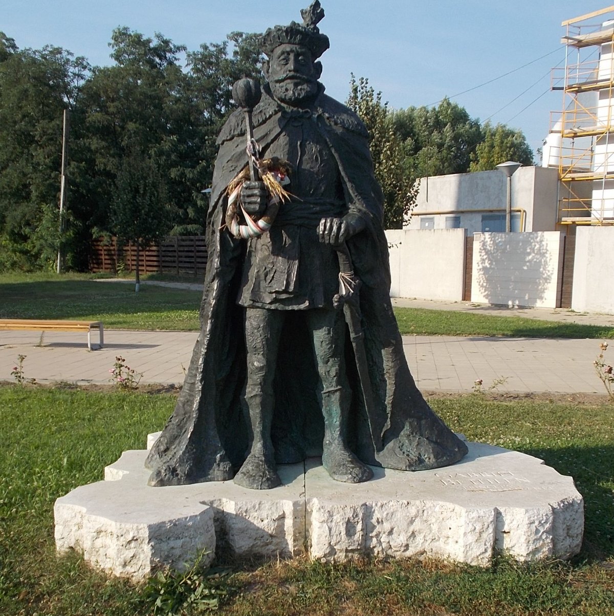 Bethlen Gábor szobra Nyírbátorban 