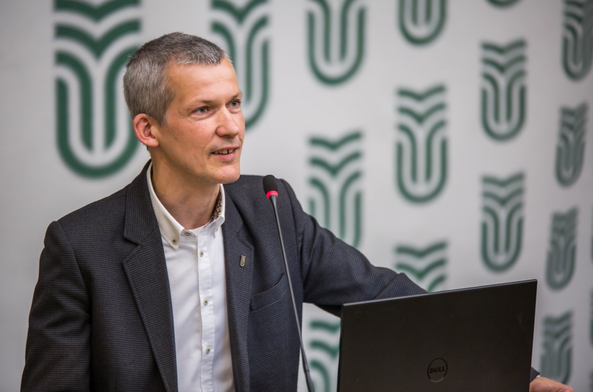 Tonk Márton dékán szerint az új szak iránt egyre nagyobb az érdeklődés •  Fotó: Sapientia – Erdélyi Magyar Tudományegyetem