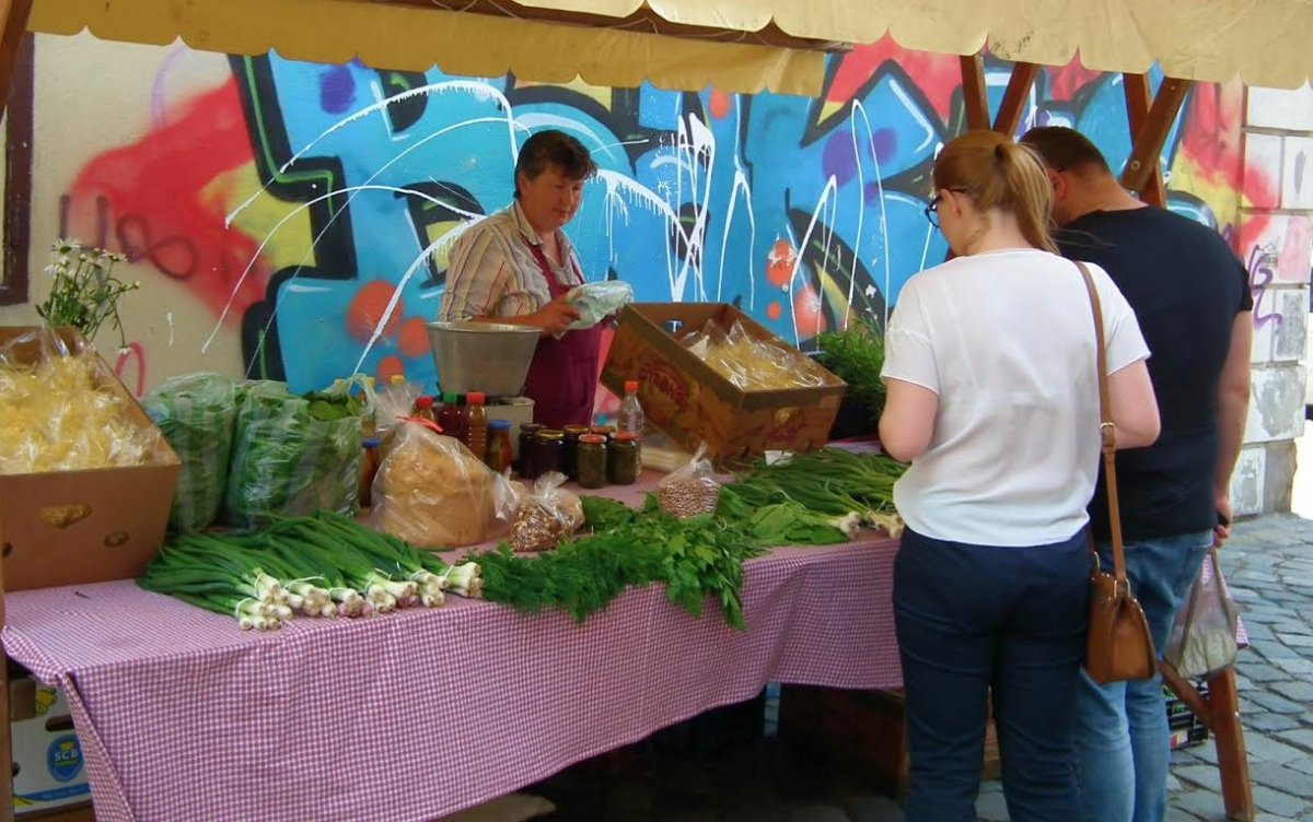 Tavasszal a primőrök a legkeresettebbek •  Fotó: Aranyosszéki Gazdák Egyesülete