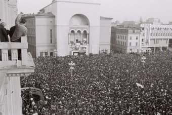 1989 decembere Temesváron: a katonák fejszékkel estek a templomajtónak