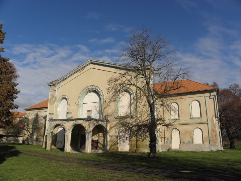 A bonyhai Bethlen-kastély tetőzetét az elmúlt években cserélte ki az Erdélyi Református Egyházkerület •  Fotó: Nagy Tibor/Népújság