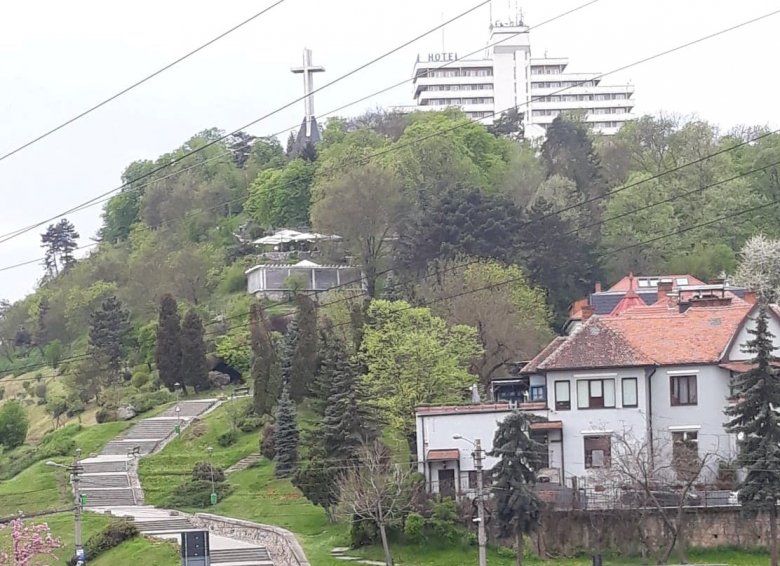 Rálátás a Fellegvárra. Hosszú időbe kerül még a felújítás •  Fotó: Nánó Csaba
