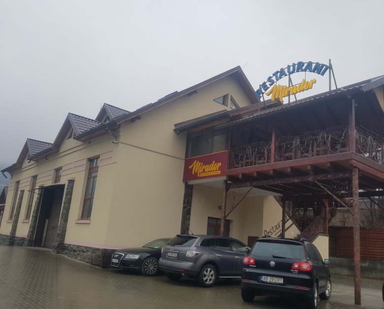 Aranyosbánya  vezető étterme, a Mirador •  Fotó: Kisréti Zsombor